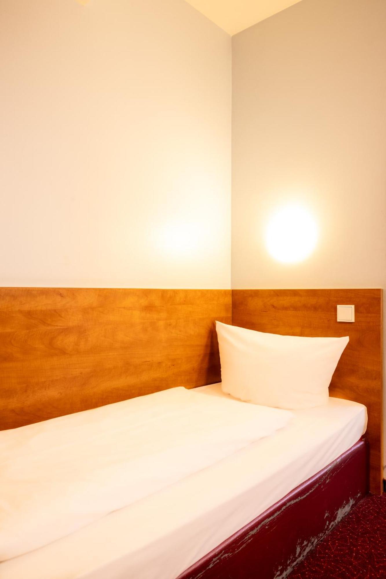 Hotel Rhynern Nord ハム エクステリア 写真